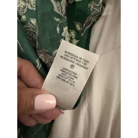 ALICE + OLIVIA ELOISE BUTTON-UP SILK BLOUSE CENTRAL PARK GREEN MULTI SIZE XS - Picture 5 of 9